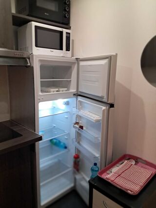  Appartement à louer 2 pièces 37 m²