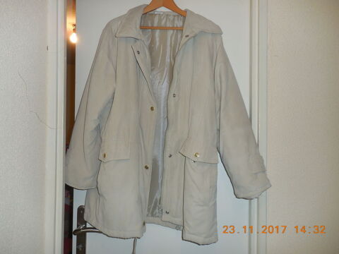 veste beige imperm�able neuve
15 S�te (34)