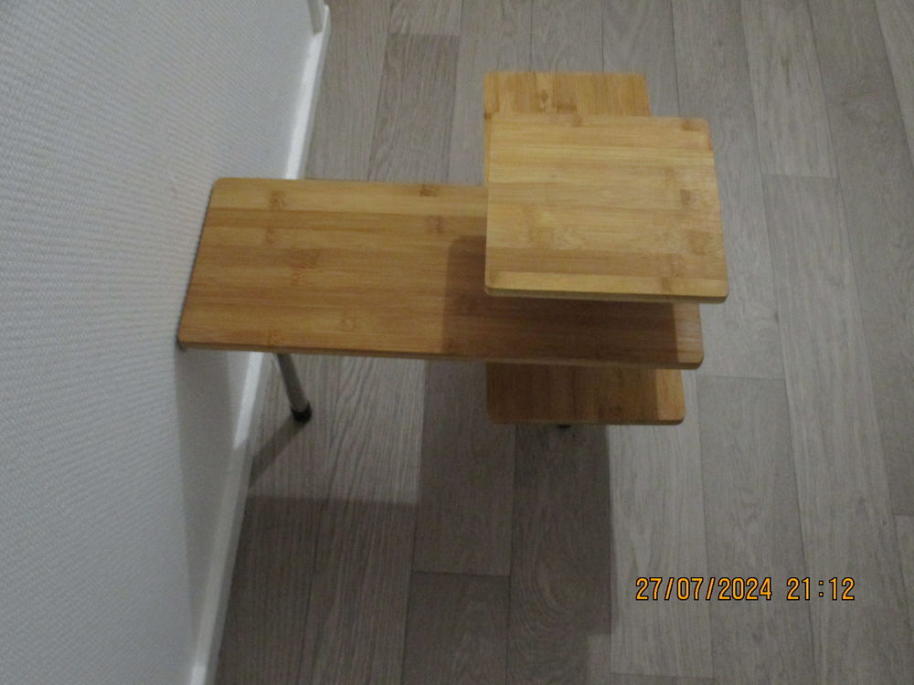 &eacute;tag&egrave;re d'angle Décoration