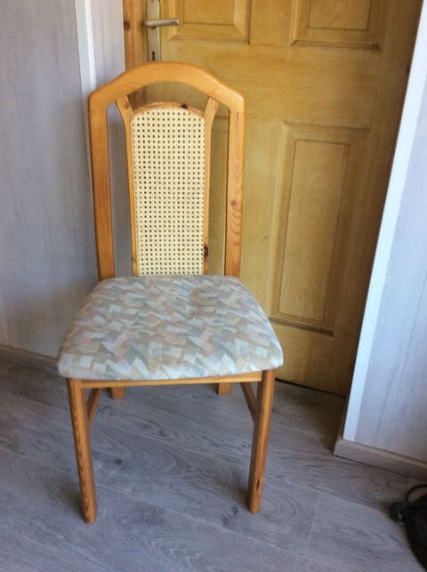 6 chaises en pin assise en tissu dossier cann� 180 Cerci� (69)