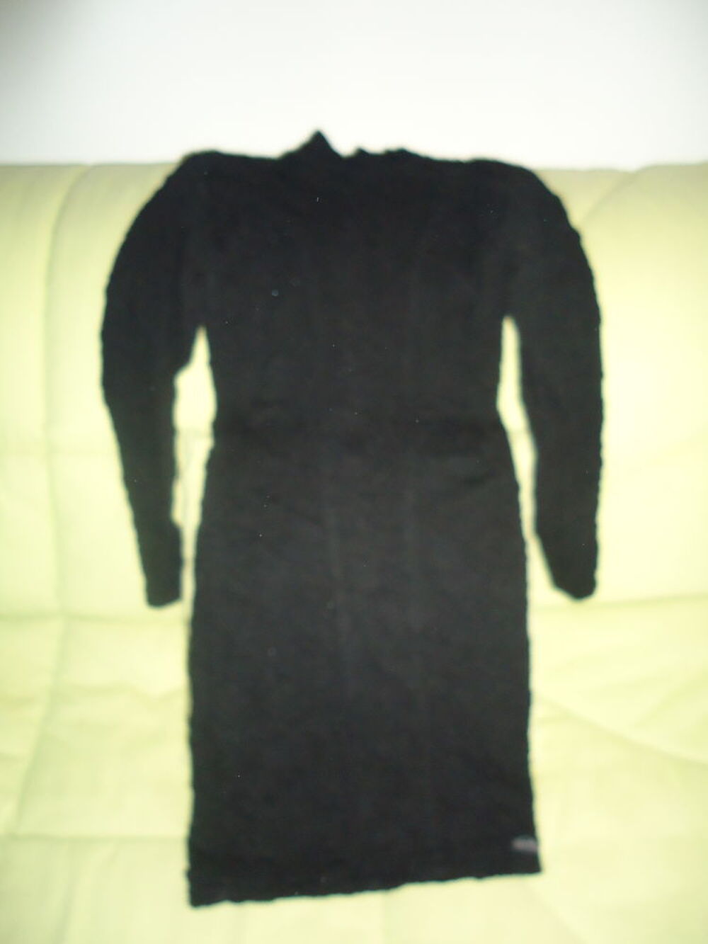 ROBE NOIRE Vêtements