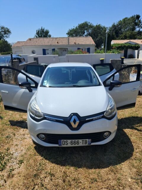 Renault Clio IV TCe 90 eco2 Trend 2015 occasion Semussac 17120