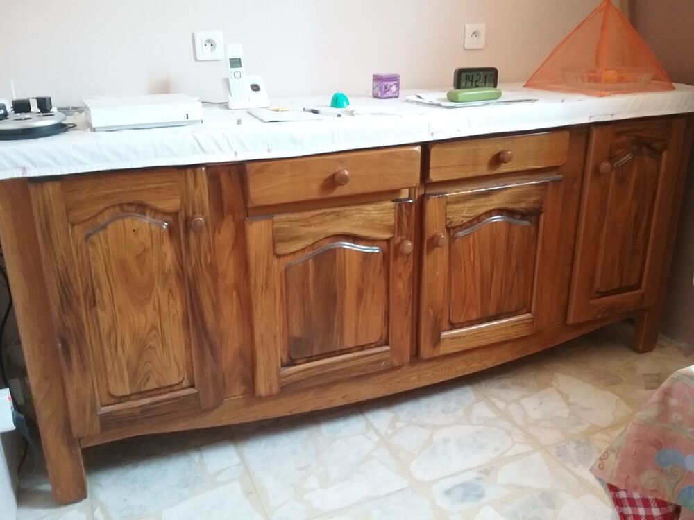Beau et grand buffet bas Meubles