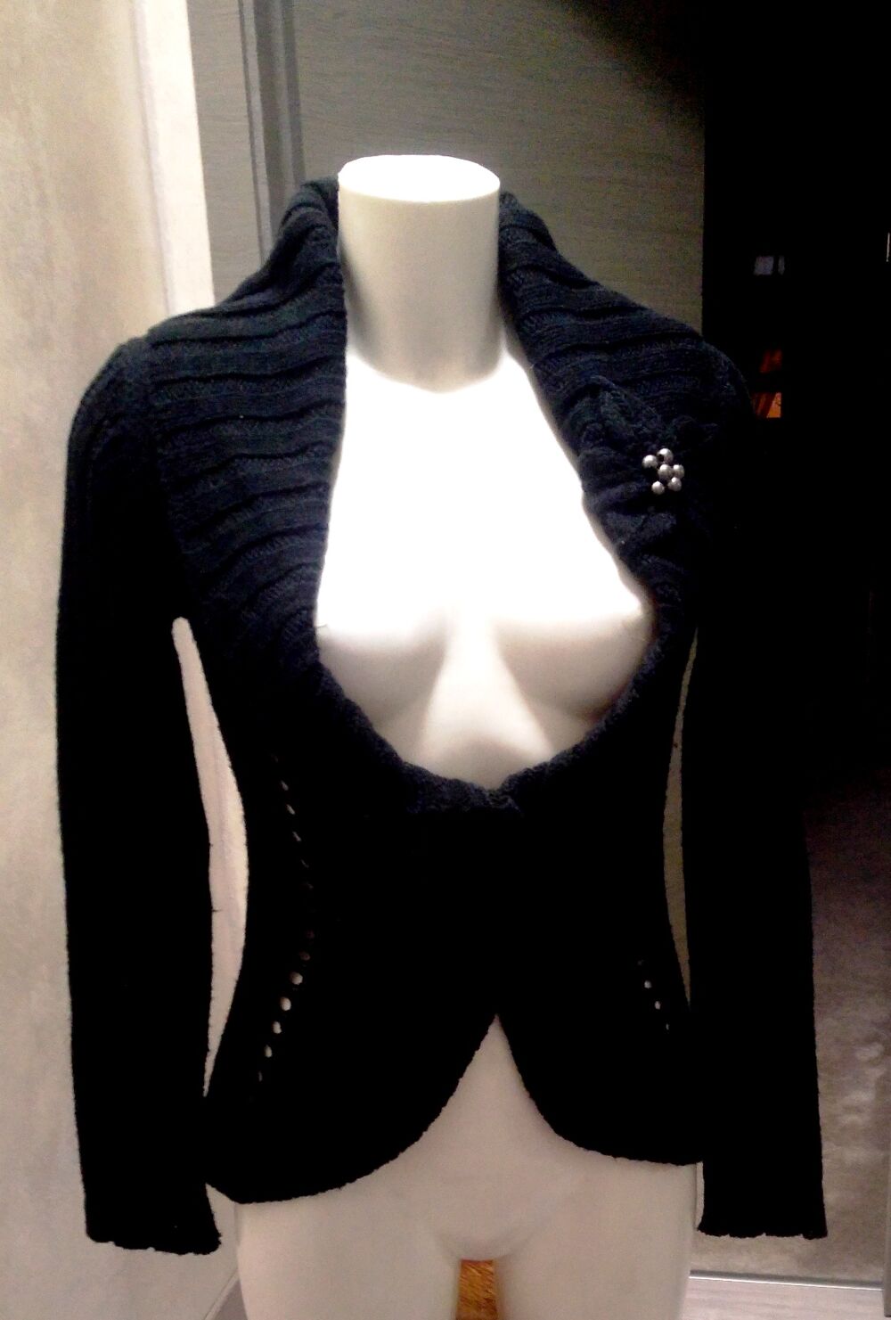 gilet noir en tricot
Vtements