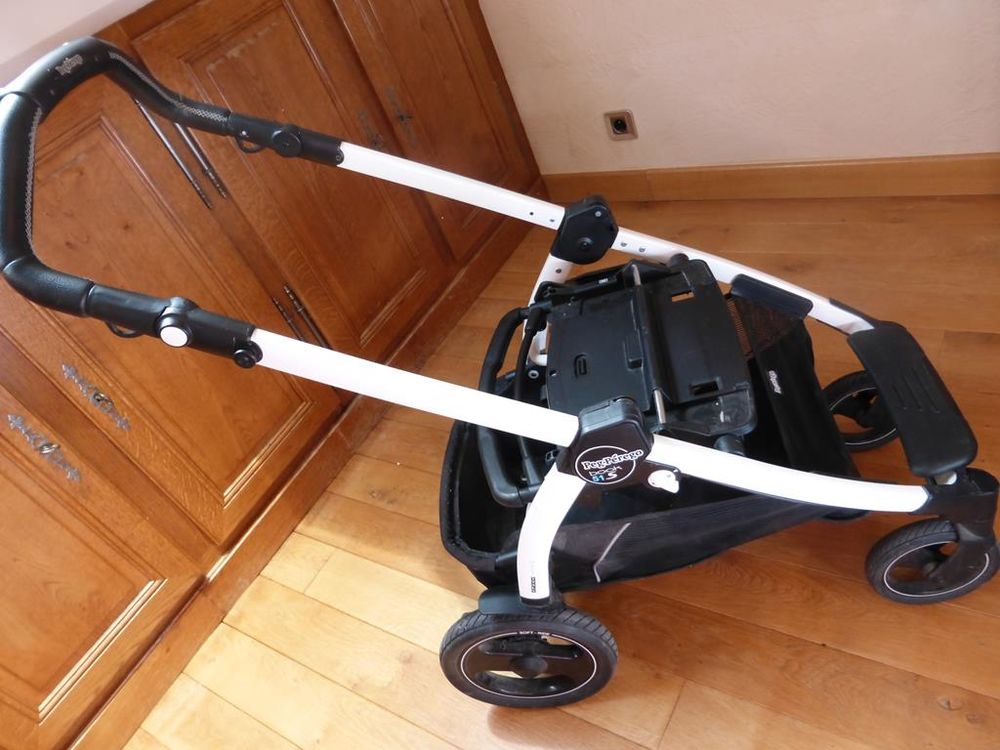 POUSSETTE TRIO (nacelle cosy poussette) PEG PEREGO
Puériculture