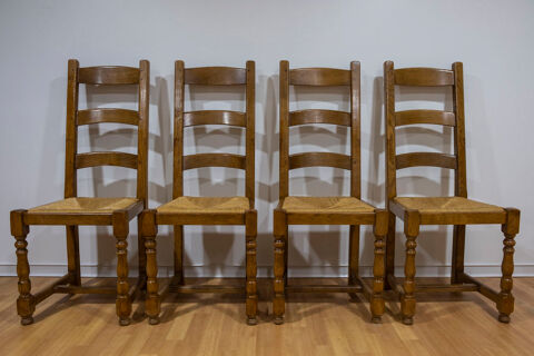 4 chaises en chne massif, assises en paille 195 Han-sur-Meuse (55)