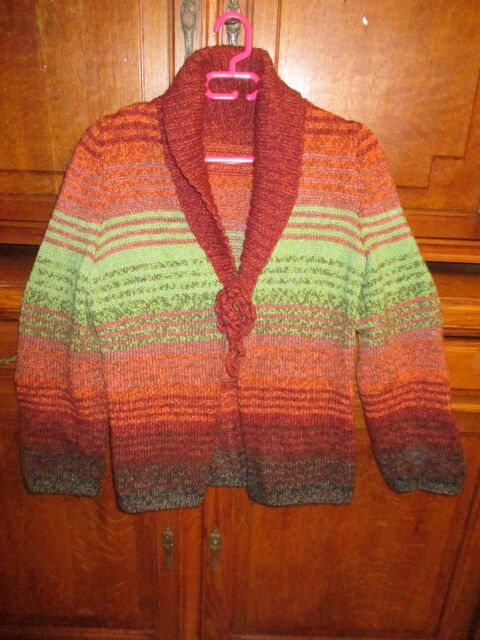 gilet �cossais � pressions et autres articles neufs 0 M�rignies (59)