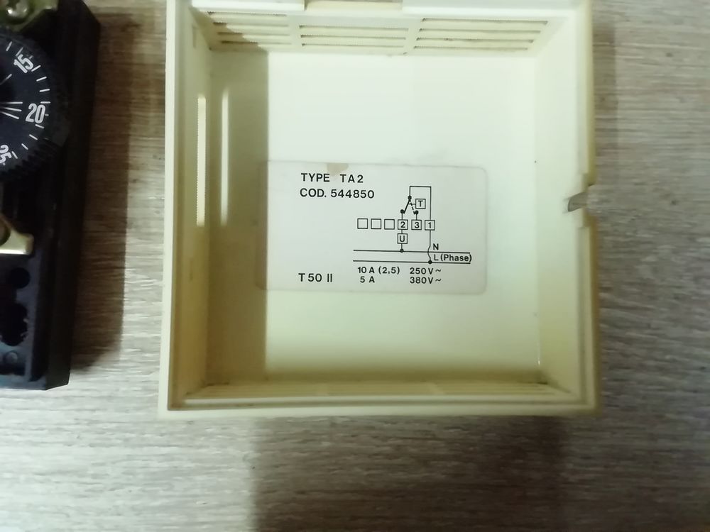 Dernier thermostat m&eacute;canique Bricolage