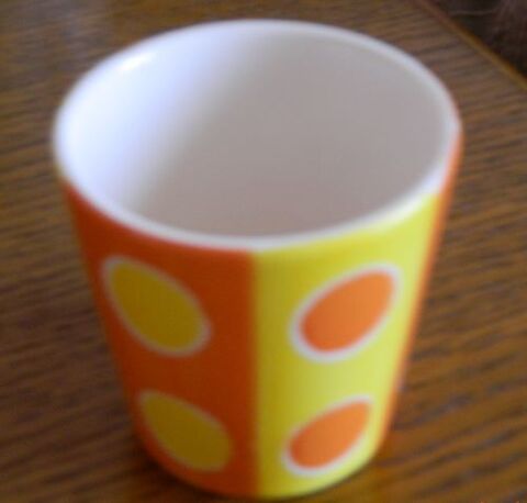 Verre en c�ramique jaune et orange Villiers (86)