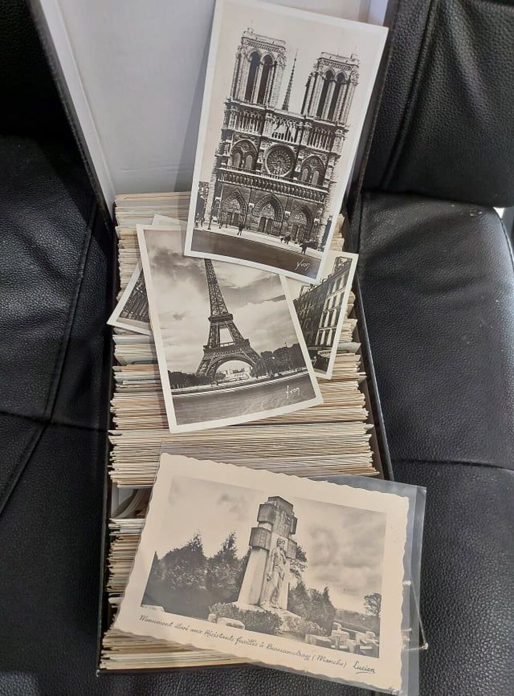 Collection Lot de 590 Cartes postales (vierge non &eacute;crites) 