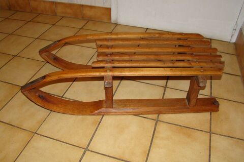 Ancienne luge en bois - années 1950 Gargenville (78)