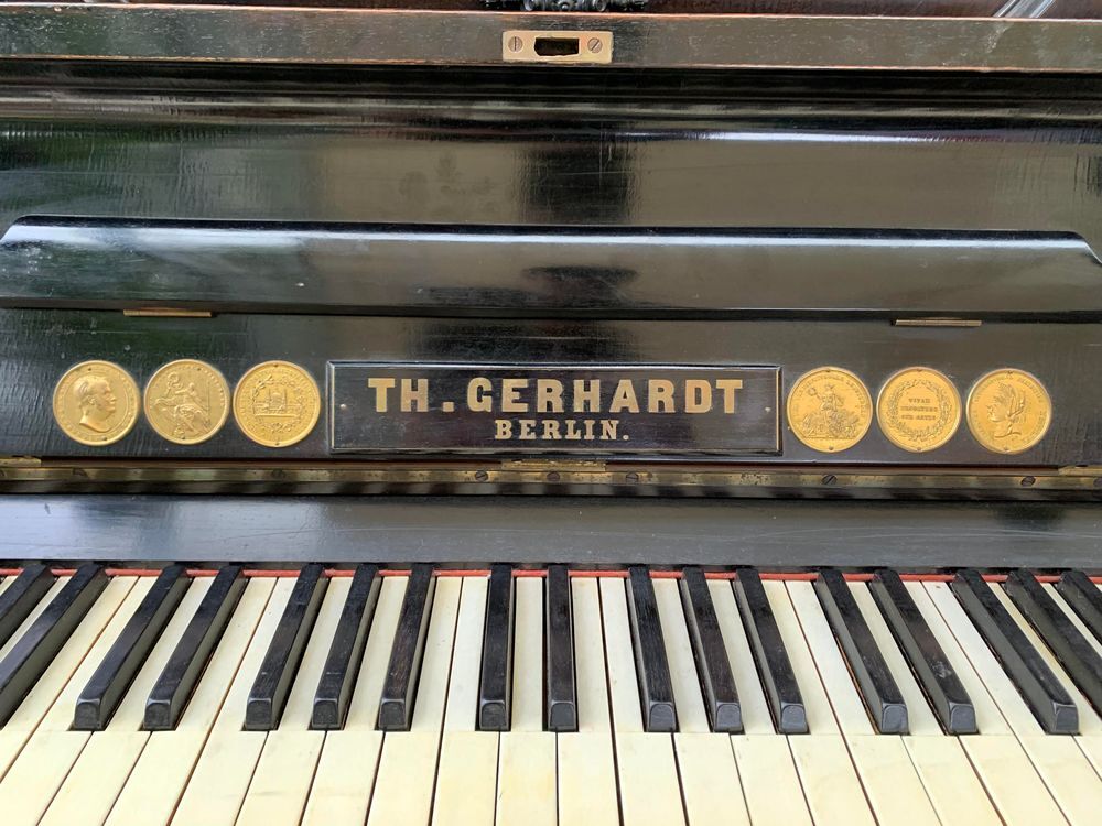 Piano Droit TH.Gerhardt Berlin Instruments de musique