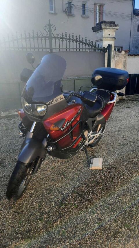 Moto HONDA 2001 occasion Auge-Saint-Médard 16170