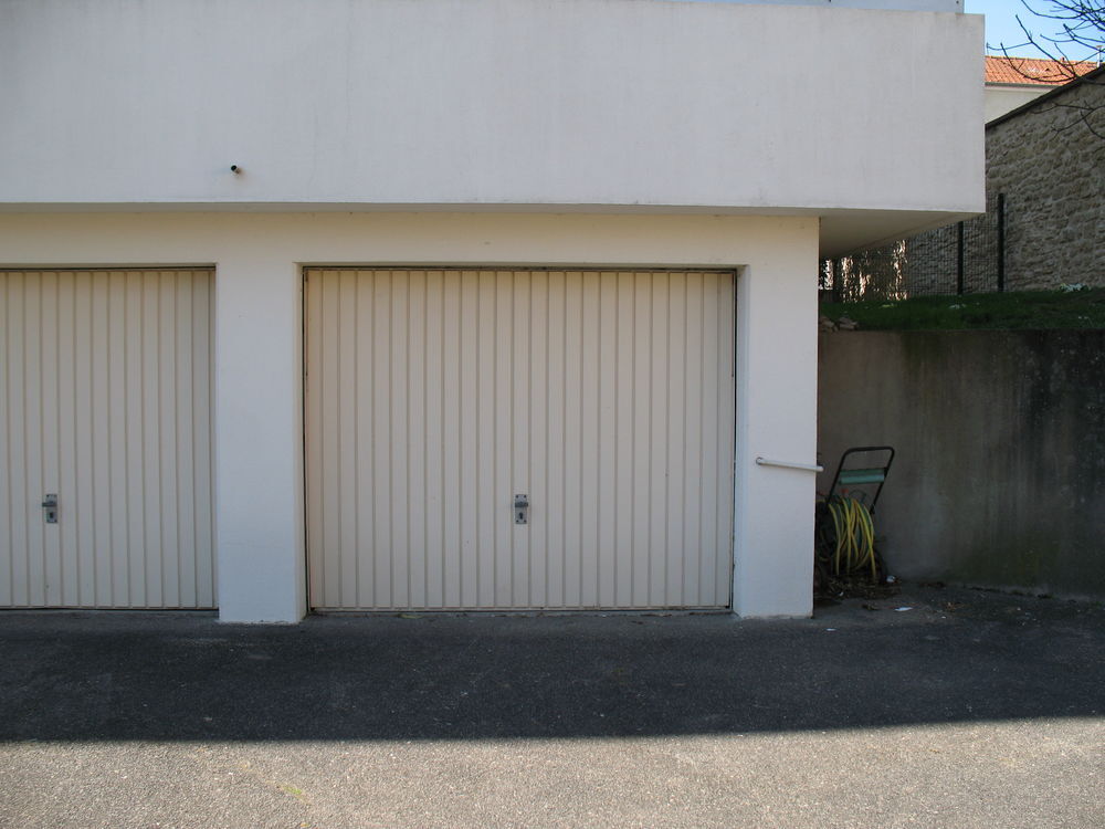 Location Parking/Garage Box fermé Saint-maur-des-fossés