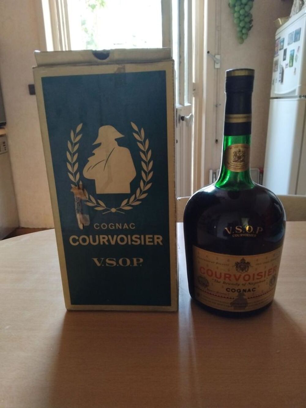 COGNAC COURVOISIER V.S.O.P. ancien avec coffret d'origine 
