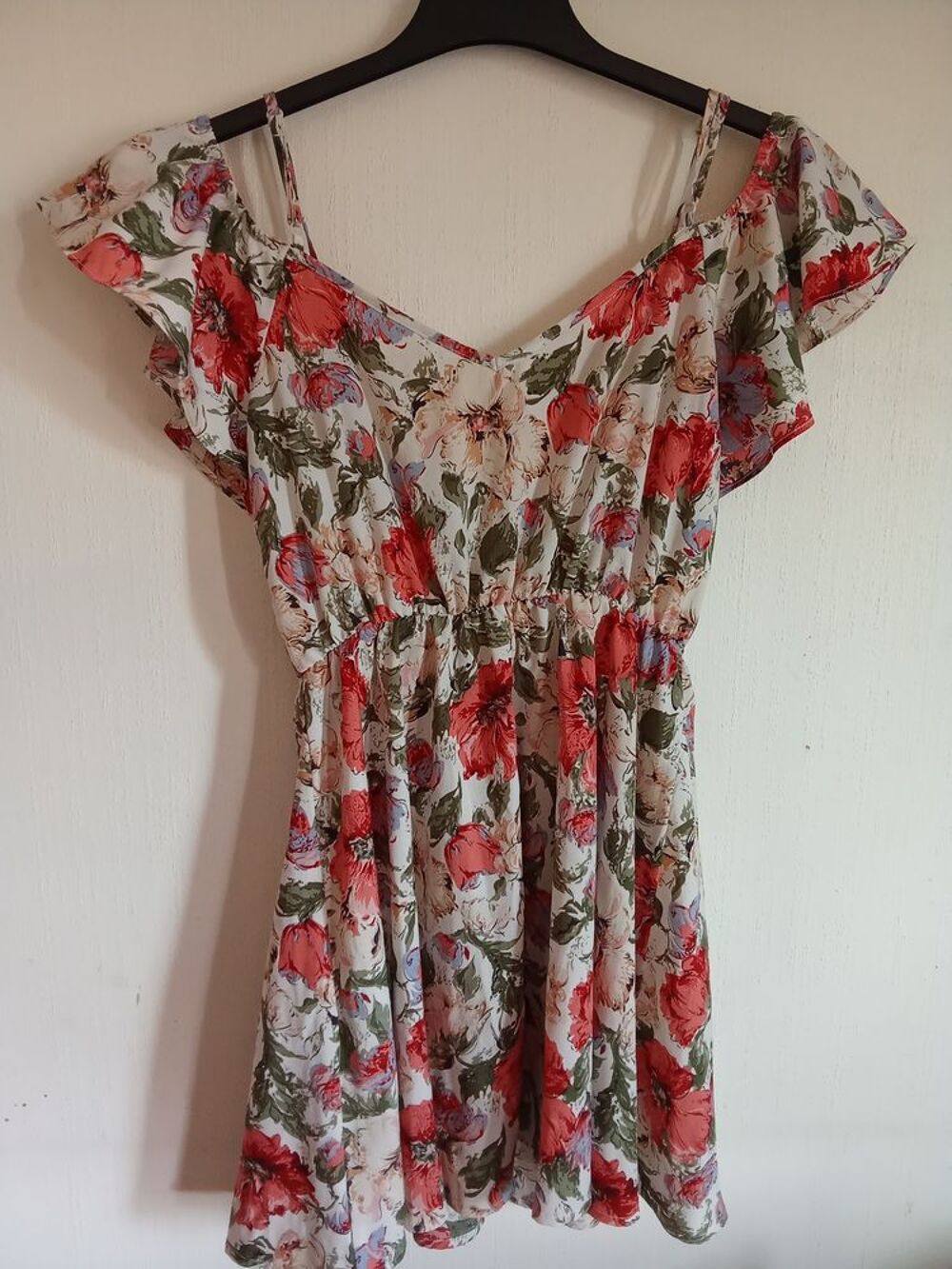 Lot de quatre robes Vêtements