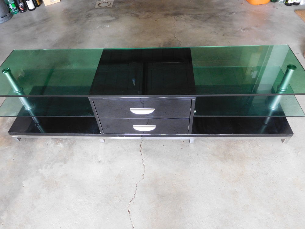 Meuble t&eacute;l&eacute; en verre Meubles