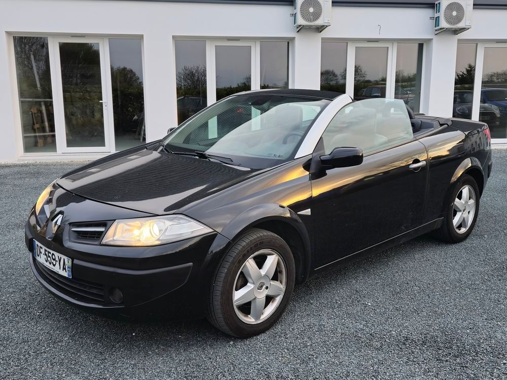 Mégane II CC 1.9 dCi 130 Authentique 2008 occasion 17100 Saintes