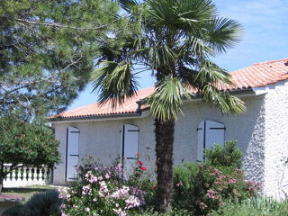  Villa  vendre 9 pices 232 m