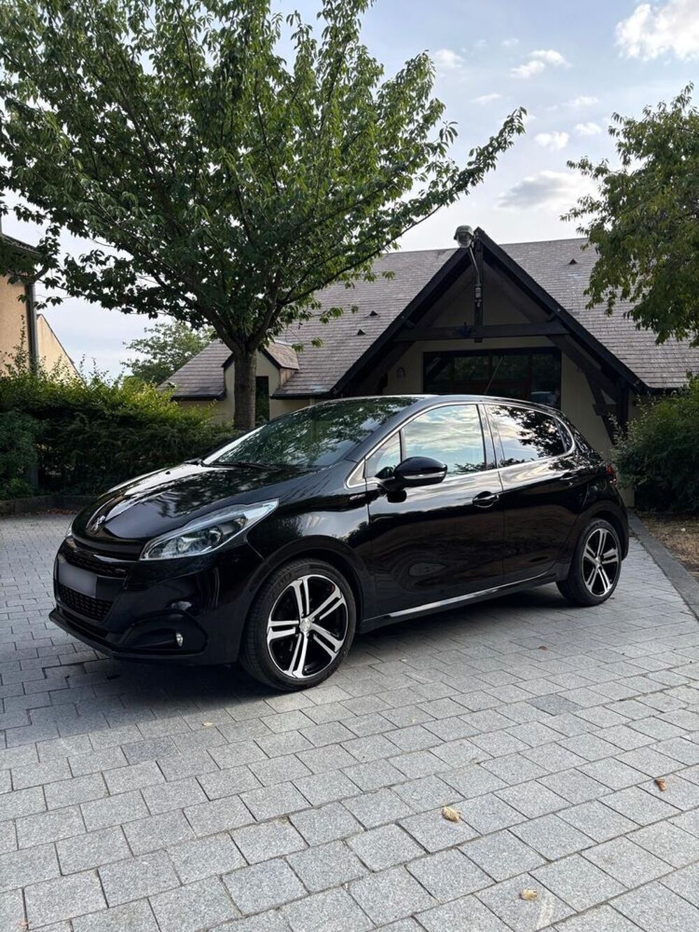 208 1.6 BlueHDi 100ch BVM5 GT Line 2017 occasion 77440 Lizy-sur-Ourcq