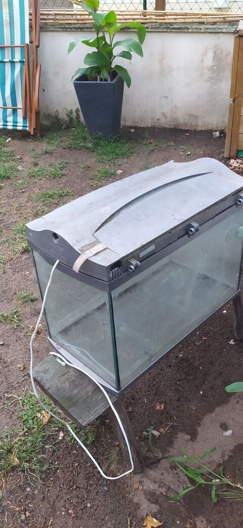AQUARIUM 50L 30 Tourette-du-Ch�teau (06)