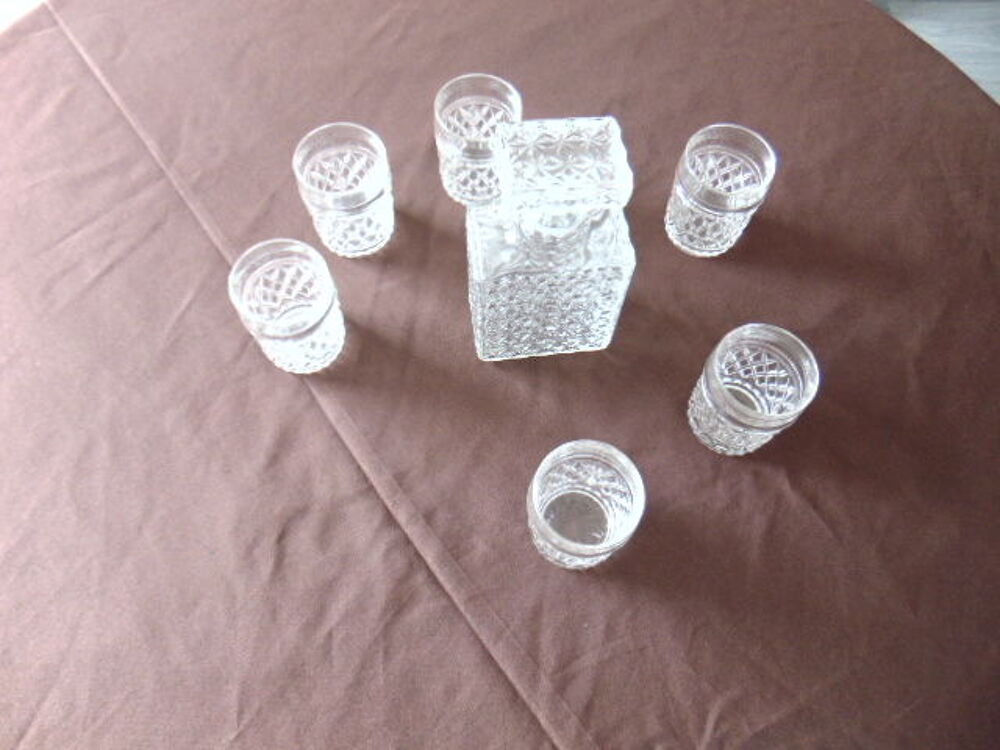 Service &agrave; whisky vintage en verre taill&eacute; Cuisine