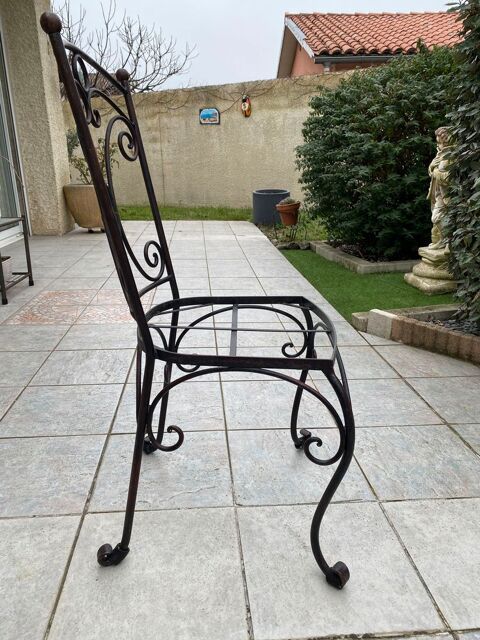 chaises en fer forgé 100 Toulouse (31)