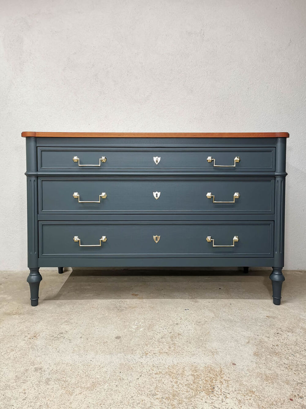 Commode en merisier r&eacute;nov&eacute;e Meubles