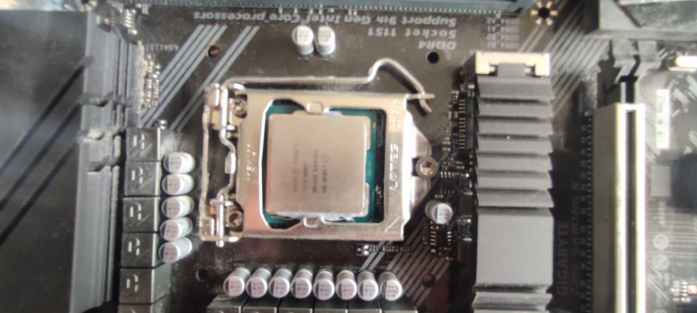 carte m&egrave;re +processeur+m&eacute;moire Matériel informatique