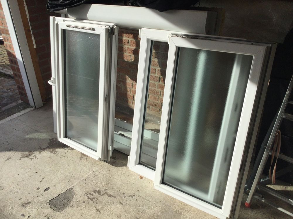 3 fen&ecirc;tres PVC avec persiennes Bricolage