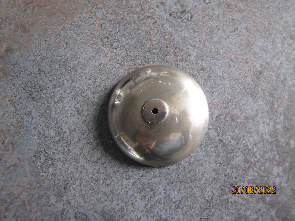 Cloche pour pendule. 