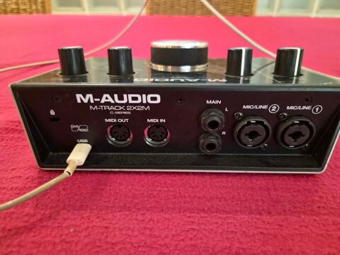 interface M-AUDIO 75 Aubagne (13)