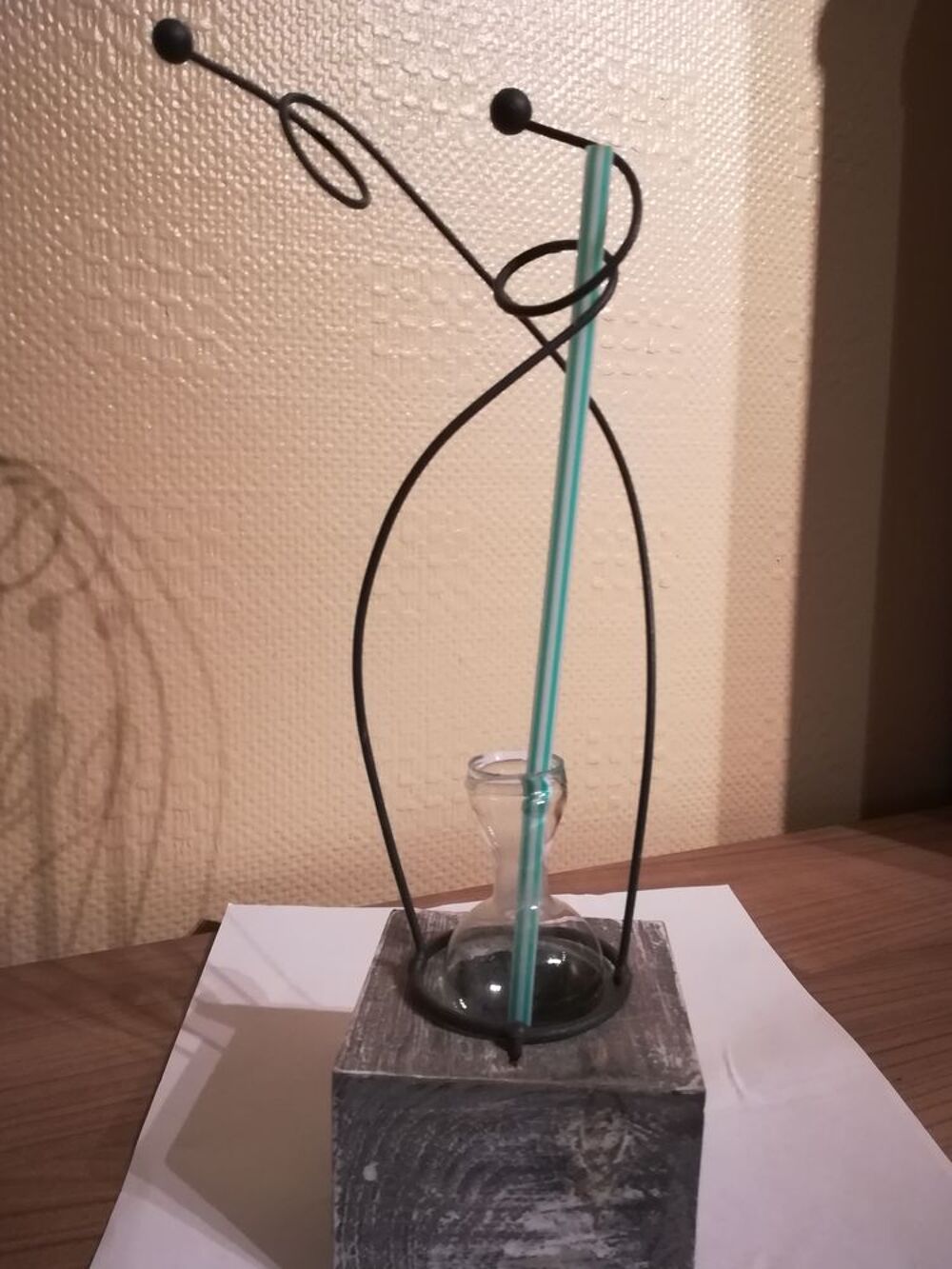 SOLIFLORE ORIGINAL,VASE / BOUGEOIR sur socle carr&eacute; bois gris Décoration