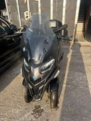 PIAGGIO 2023 occasion 69380 Ch&acirc;tillon