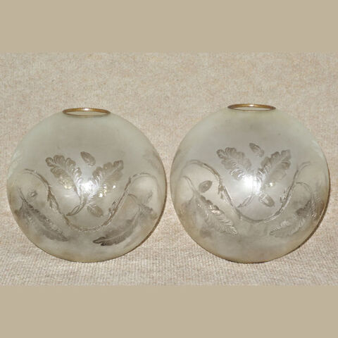 Abat-jour verre spherique antique, paire assortie 180 Villelongue-dels-Monts (66)