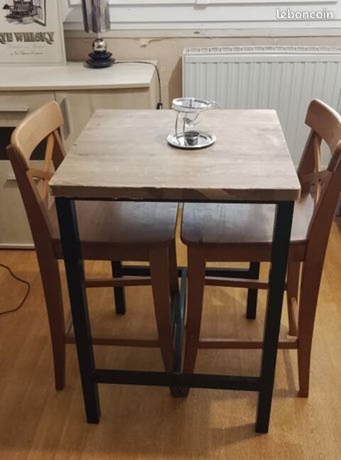 Table bistrot avec 2 tabourets Tarbes (65)