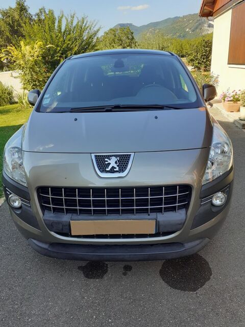 Peugeot 3008 1.6 HDi 16V 110ch FAP Confort Pack