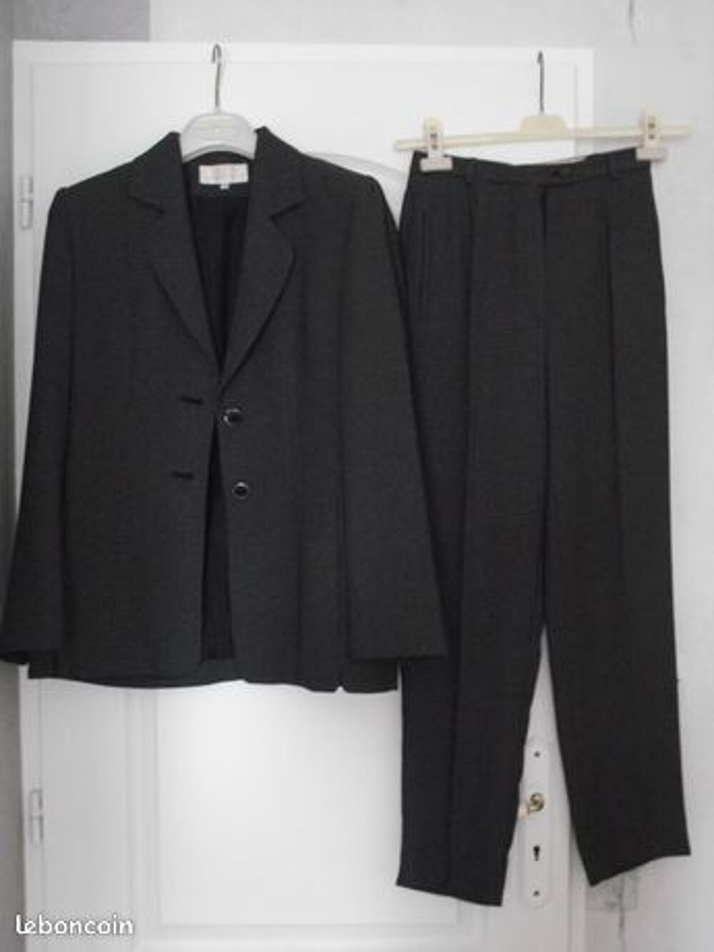Tailleur femme Vêtements
