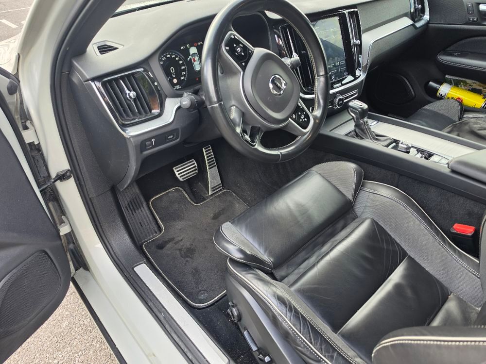 V60 D4 AWD 190 ch Geartronic 8 R-Design 2020 occasion 74100 Ambilly