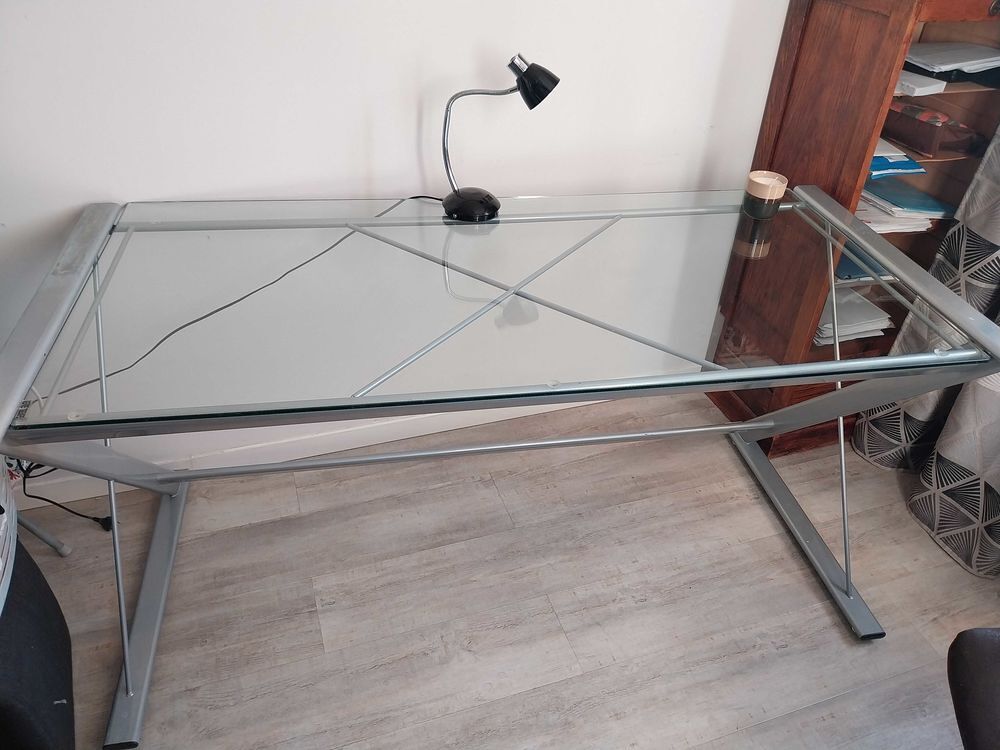 bureau plus fauteuil Meubles
