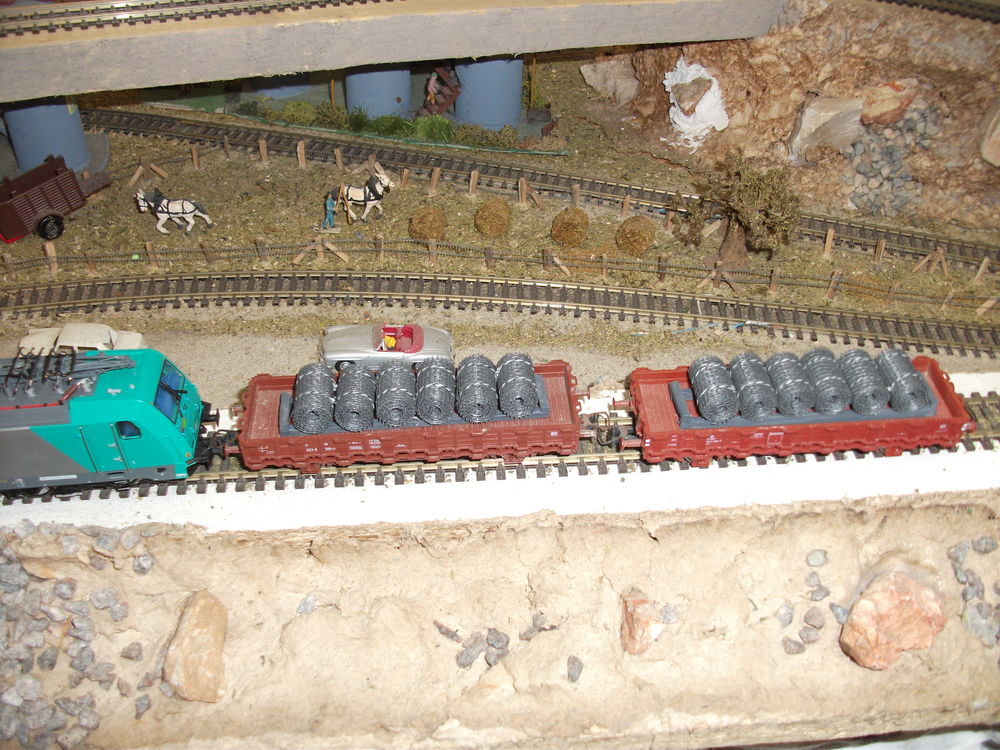 12 ROULEAUX HO + 2 SUPPORT EN HO POUR TRAINS ELECTRIQUE Jeux / jouets