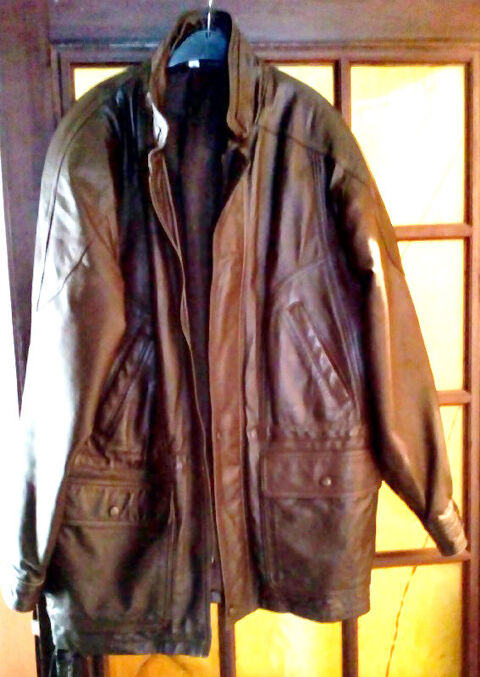 VESTE EN CUIR Homme 100 �chassi�res (03)