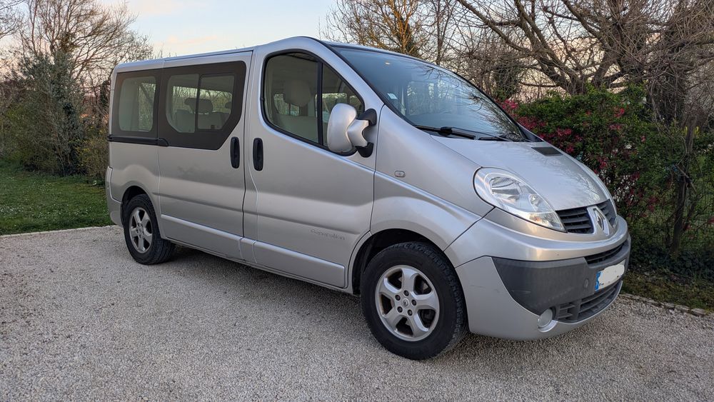 Trafic Passenger L1H1 1200 kg - 2.5 dCi 150 FAP Expression 2007 occasion 79360 Marigny