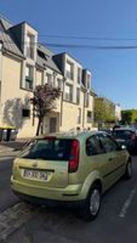 Fiesta 1.4 TDCi 68 Ambiente 2004 occasion 91210 Draveil