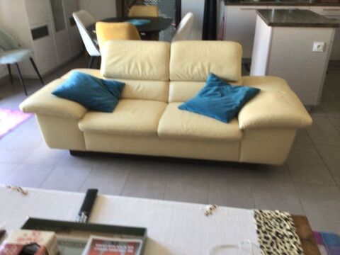 Canapé cuir beige 3 places 380 Colmar (68)