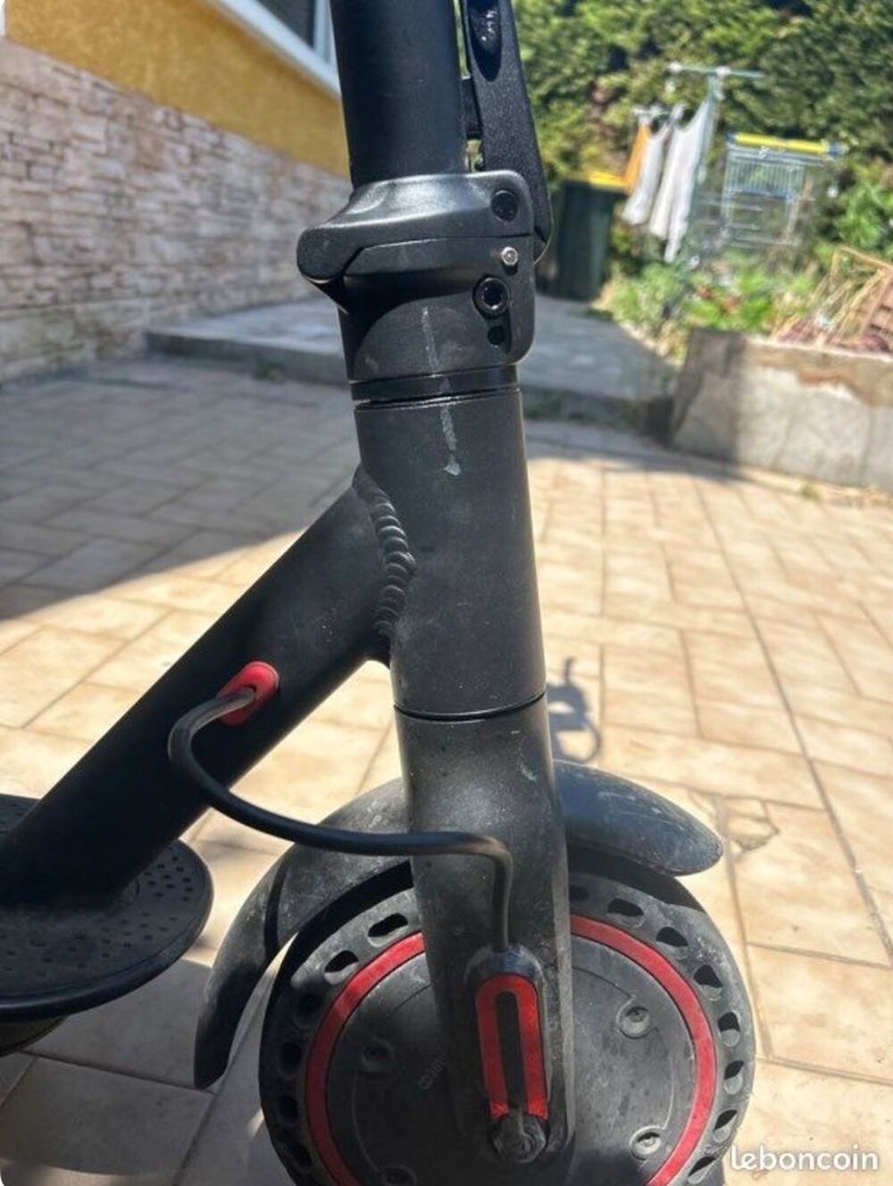 Trotinette &eacute;lectrique Vélos