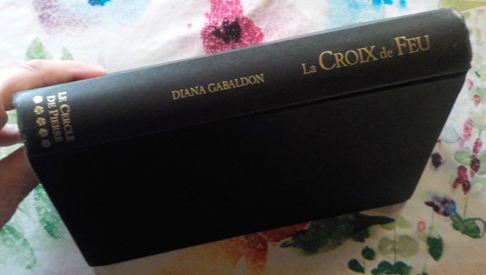 LA CROIX DE FEU T5 OUTLANDER de Diana GABALDON Ed. France Lo Livres et BD