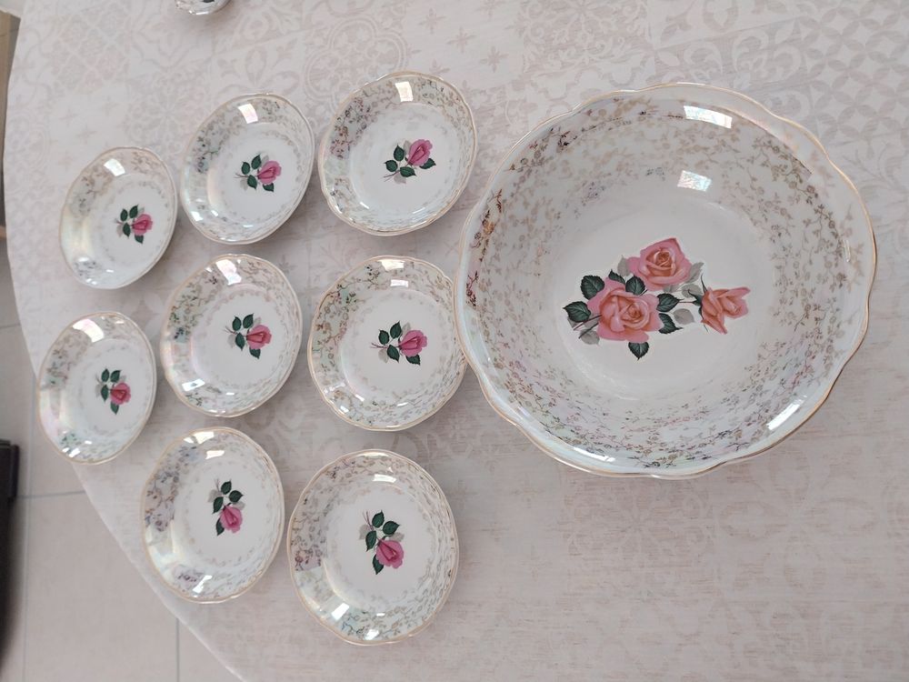 Service &agrave; th&eacute; et &agrave; desserts en porcelaine fine Colombia 1950 Décoration