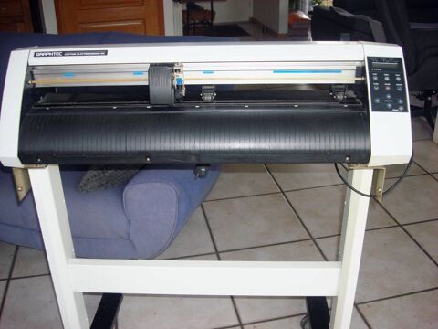 Plotter de d&eacute;coupe Graphtec CE5000-60 + Support
500 02100 Saint-quentin