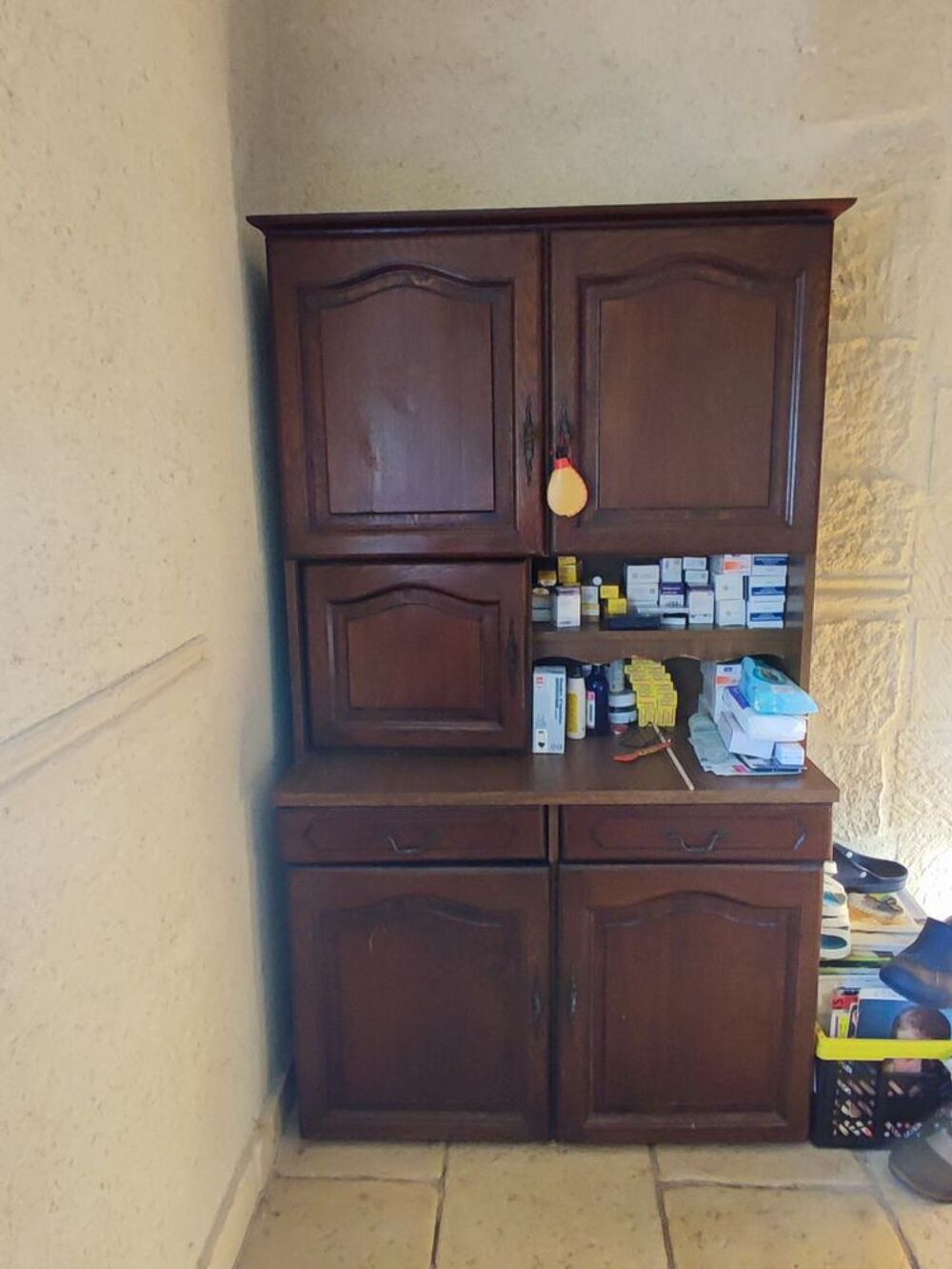 buffet en bois hauteur1m70 largeur 1m20 Meubles